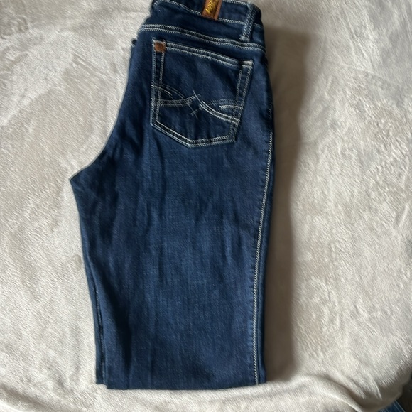 Women’s Aura by wrangler jeans. Size 10, long. - Picture 9 of 9